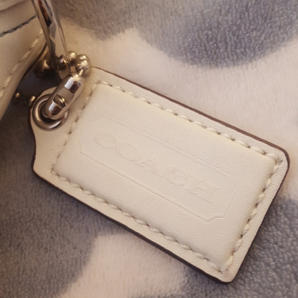 Coach Bucket Bag - Color Block - Picture 2 of 8